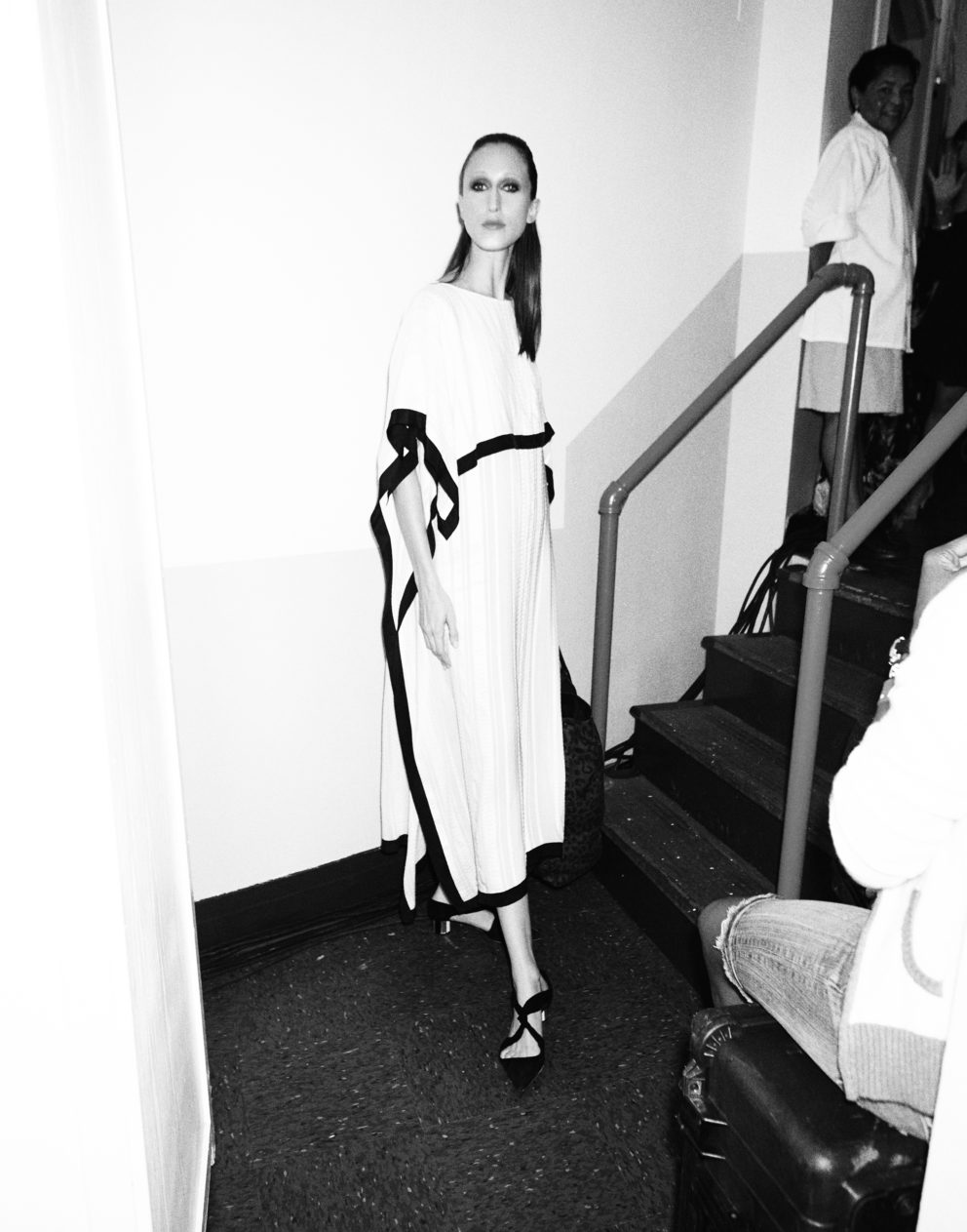 160912 0020 Carolina Herrera Backstage S17 153